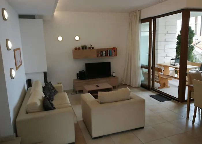 Fantastic Family With Sea View Villa